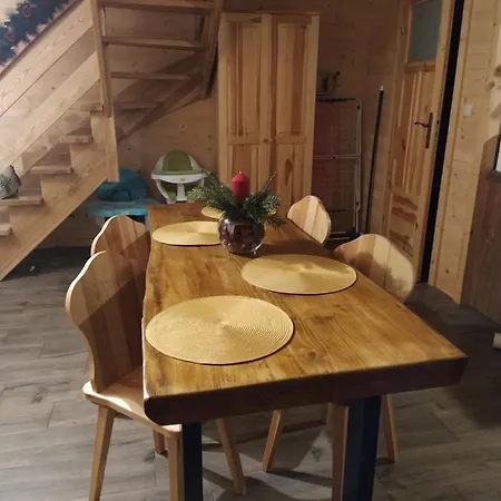 Chalet Cyrwony *