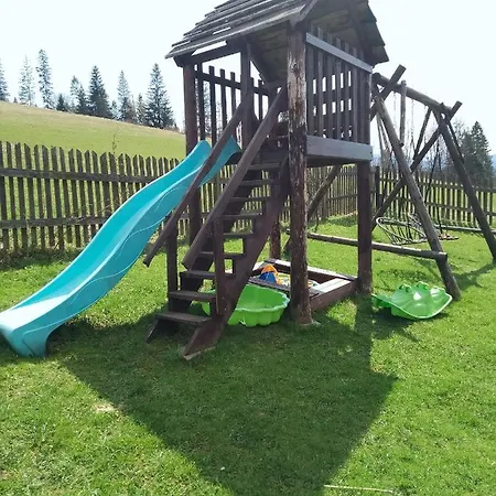 Cyrwony Chalet *