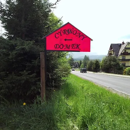 Шале Cyrwony